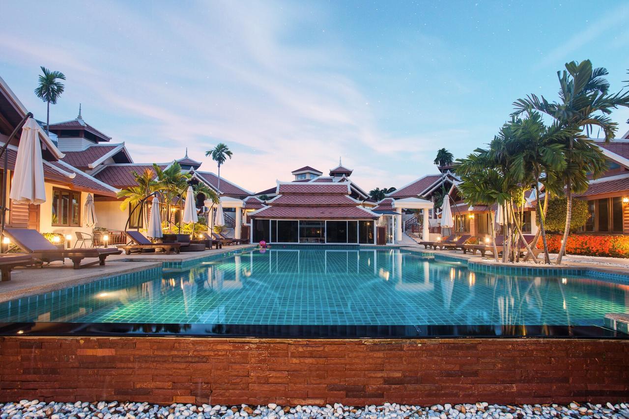 Achawalai Residence Village By Song Bãi biển Jomtien Ngoại thất bức ảnh