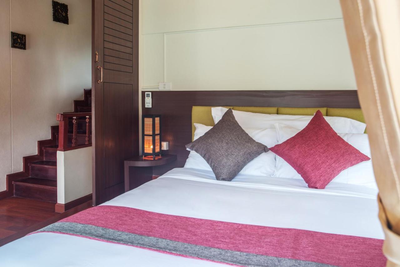 Achawalai Residence Village By Song Bãi biển Jomtien Ngoại thất bức ảnh