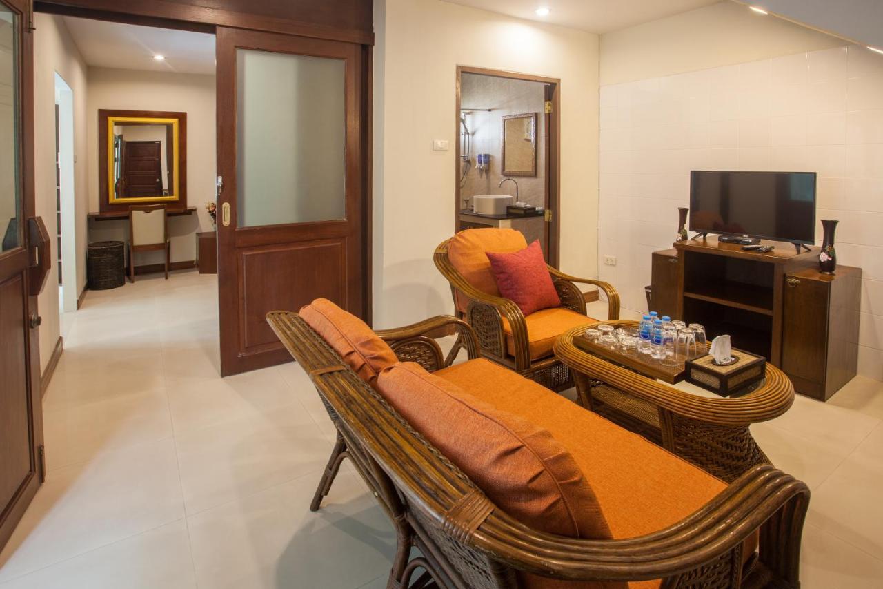 Achawalai Residence Village By Song Bãi biển Jomtien Ngoại thất bức ảnh