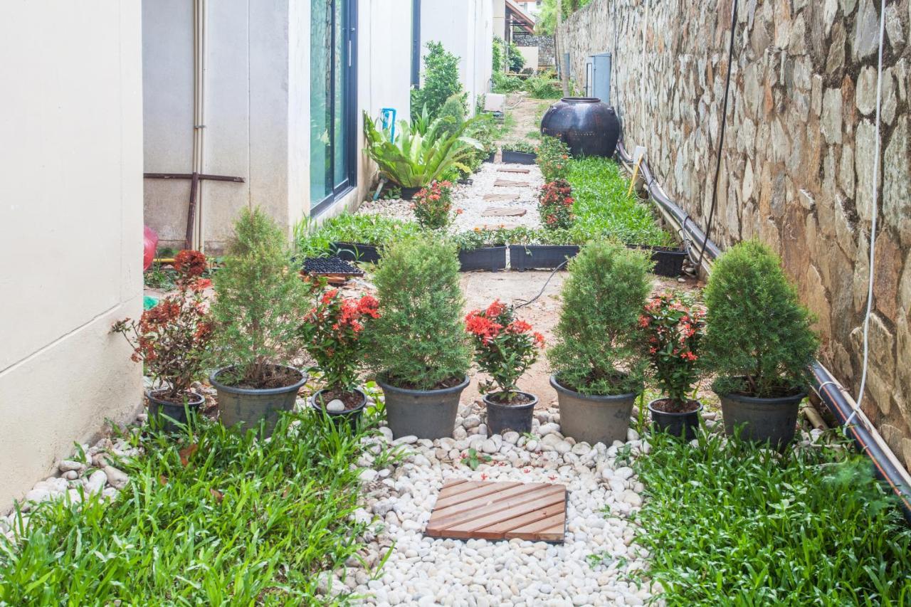 Achawalai Residence Village By Song Bãi biển Jomtien Ngoại thất bức ảnh